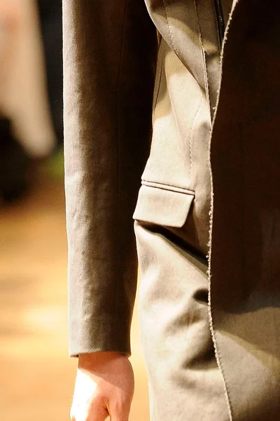 Look 44